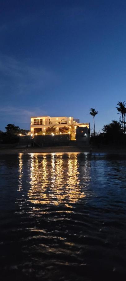 Beachfront Bed & Breakfast サンノゼ エクステリア 写真